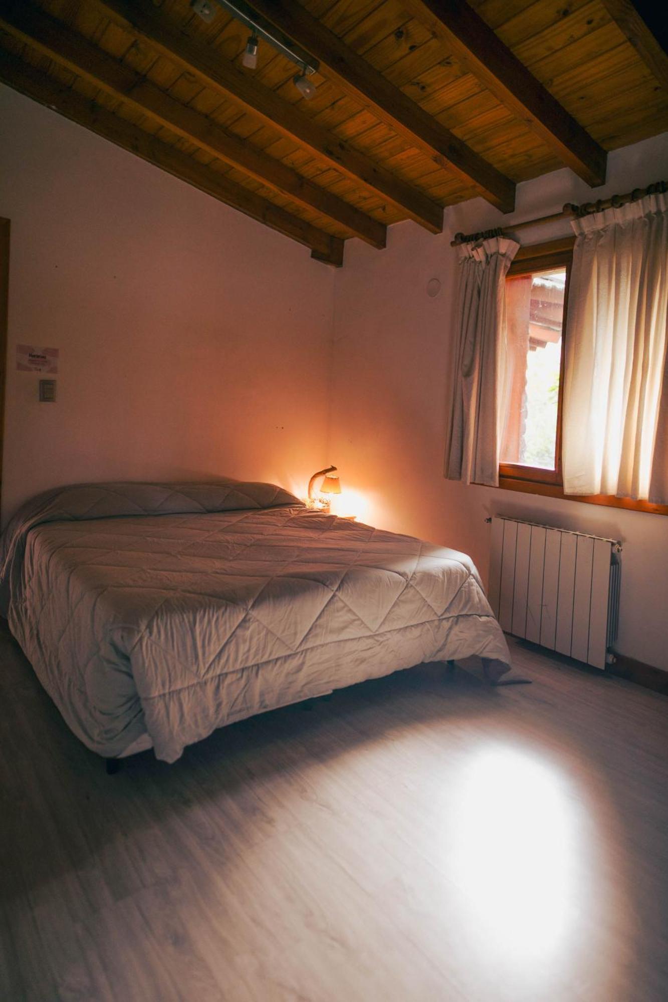 Sunny Bed and breakfast Villa La Angostura